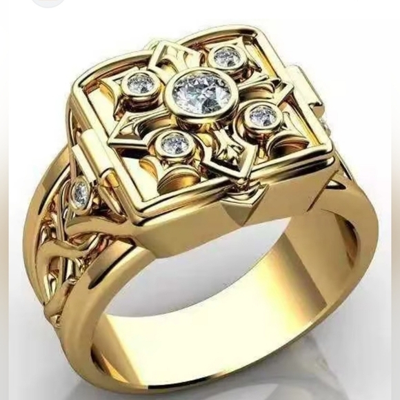 New Gold Tone Clear CZ Square Secret Compartment Locket Ring Size 11 - Picture 2 of 7